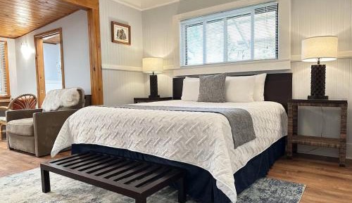 King Bed and Sofa Chair