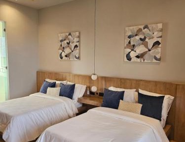 Twin Room with Pool View