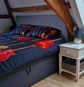 Deluxe King Room