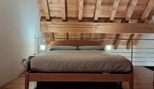 Studio - Split Level