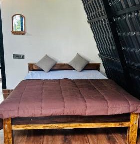 Family Room with Garden View