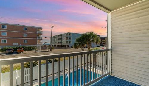 Three-Bedroom Apartment with Ocean View