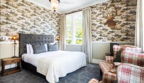 Hunter Suite