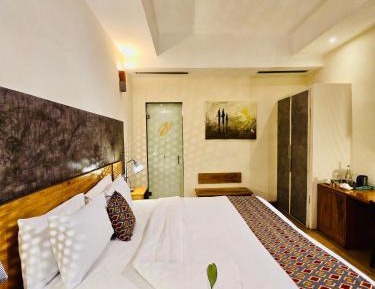 Executive Suite