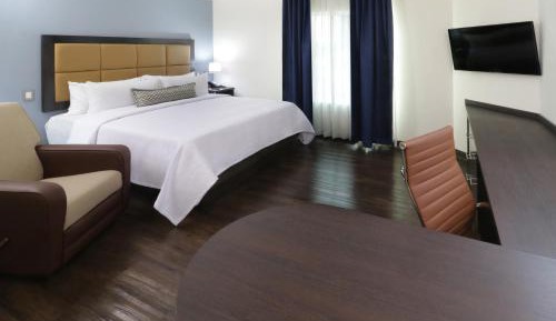 King Studio Suite