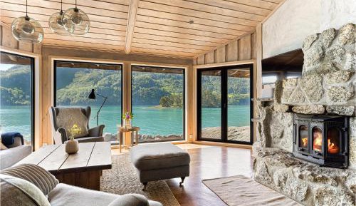 Four-Bedroom Holiday Home