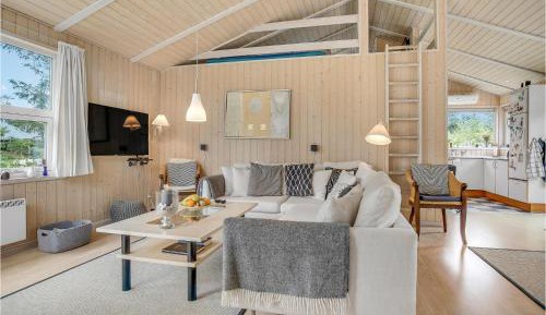 Three-Bedroom Vacation Home 