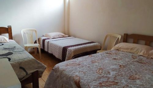 Basic Triple Room with Shared Bathroom