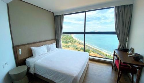 Studio Apartment with Sea View