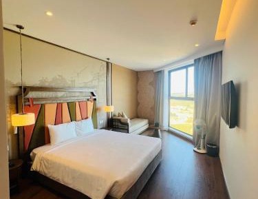 Studio Apartment with Sea View