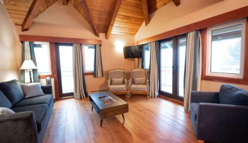 Queen One-Bedroom Suite with Ocean View -  Non-Smoking
