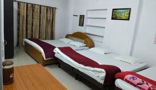 Deluxe Family Room