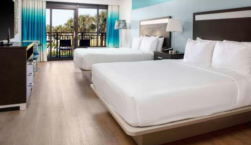 2 Queen Oceanview with Balcony