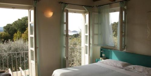 Double or Twin Room with Sea View