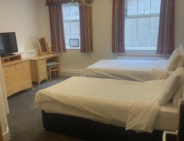 Twin Room with Bath