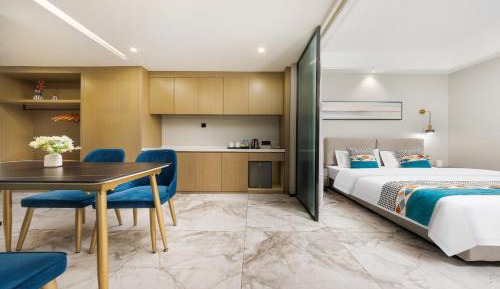 Suite with Balcony