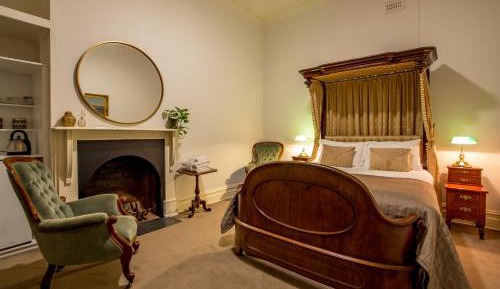 Queen Room