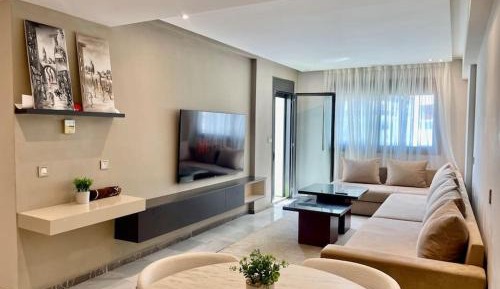 Two-Bedroom Deluxe Apartment with Balcony