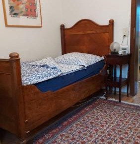 Twin Room with Shared Bathroom