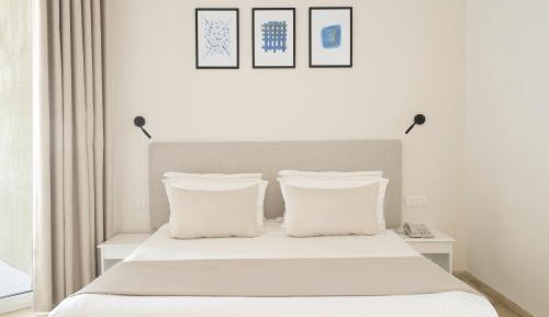 Double Room with Pool View