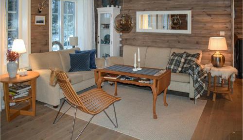 Three-Bedroom Holiday Home 