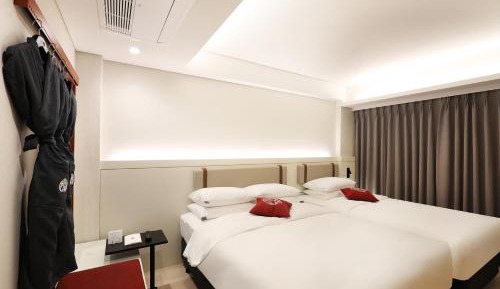 Twin Room with Private Bathroom