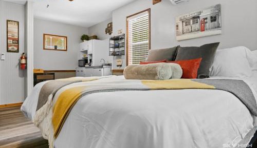 King Room with Balcony