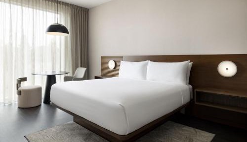 Standard King Room