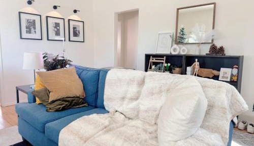 Queen Room with Shared Bathroom