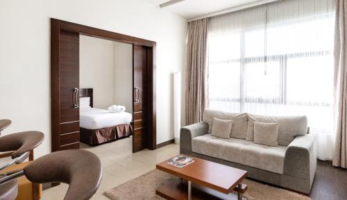 Standard Twin Suite