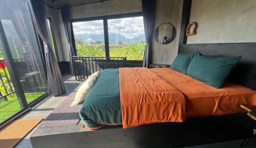 One-Bedroom Apartment with Balcony and Mountain View  