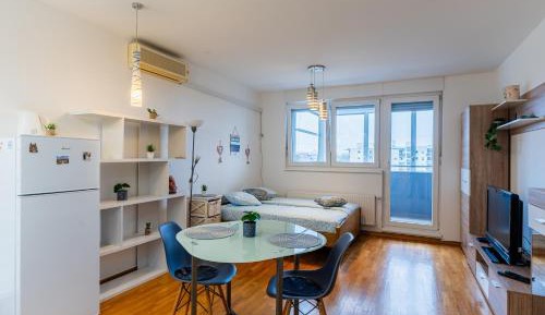 Studio Apartment with Balcony