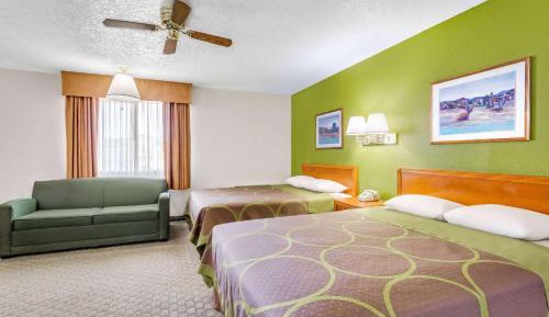 Studio Suite with Two Queen Beds - Non-Smoking