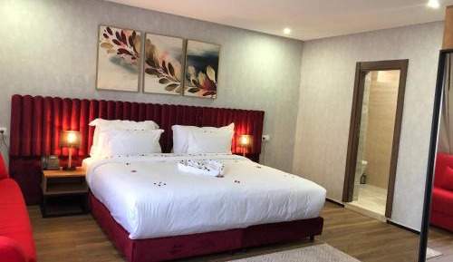 Junior Suite with Garden View