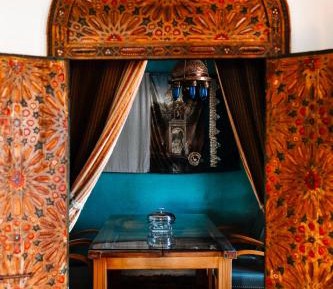 Deluxe Double Room with Side Sea View