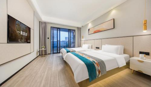 Twin Room with Balcony