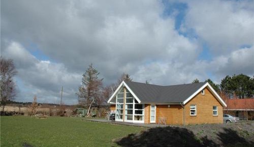 Four-Bedroom Holiday Home