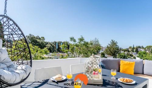 One-Bedroom Apartment with Balcony