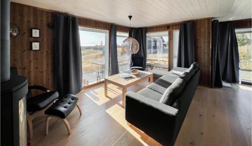 Four-Bedroom Holiday Home