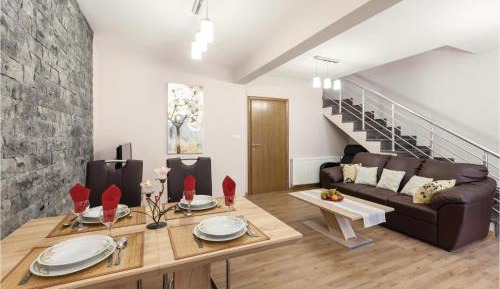 Three-Bedroom Holiday Home 