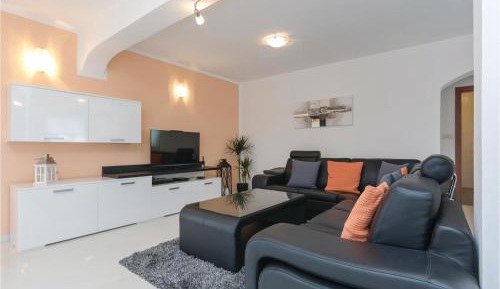 Four-Bedroom Holiday Home