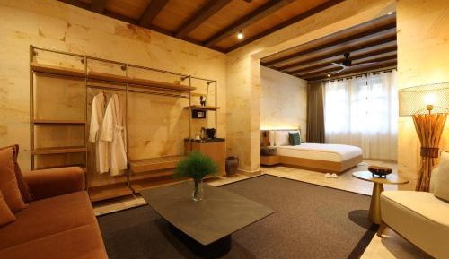 King Room with Balcony