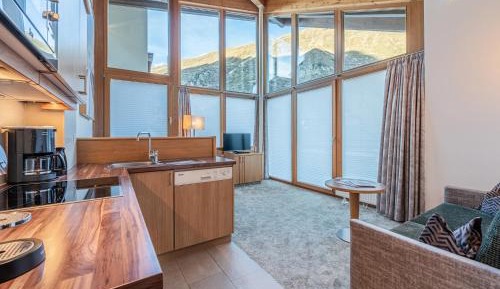 Luxury Two-Bedroom Apartment