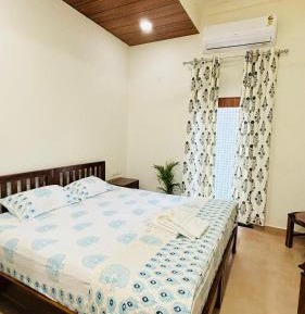 Deluxe Double Room with Bath