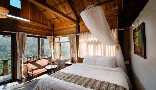 King Room with Mountain View