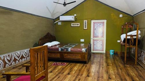 Double Room with Private Bathroom