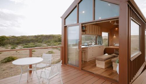 Deluxe Suite with Sea View