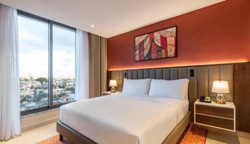 One-Bedroom King Suite with Balcony