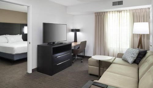 One-Bedroom Queen Suite with Sofa Bed