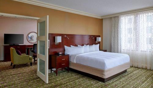 One-Bedroom Presidential King Suite - Top Floor